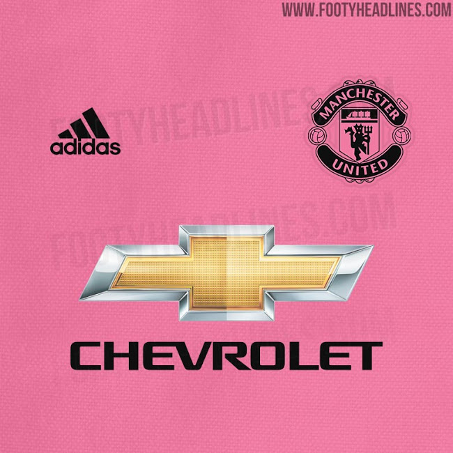 Man Utd pink away kit