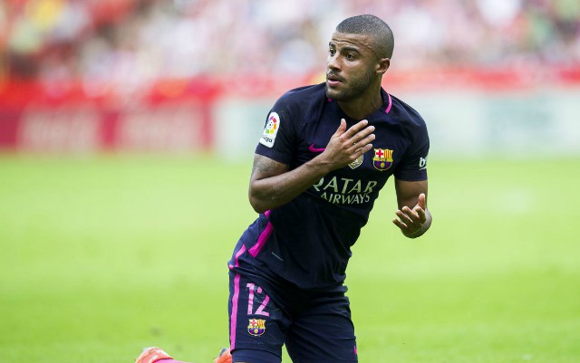 Rafinha in action for Barcelona