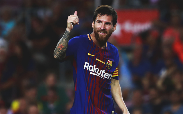 Messi thumbs up Barcelona