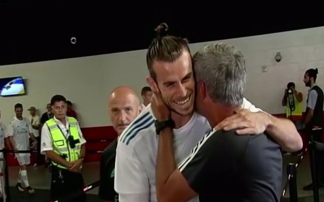 Mourinho Bale embrace