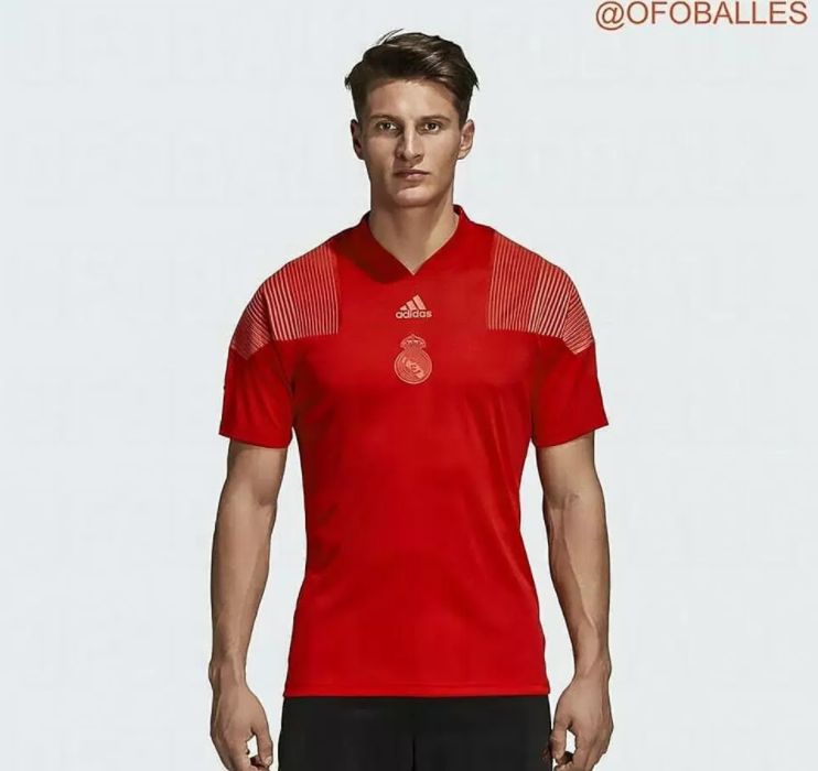 real madrid kit red