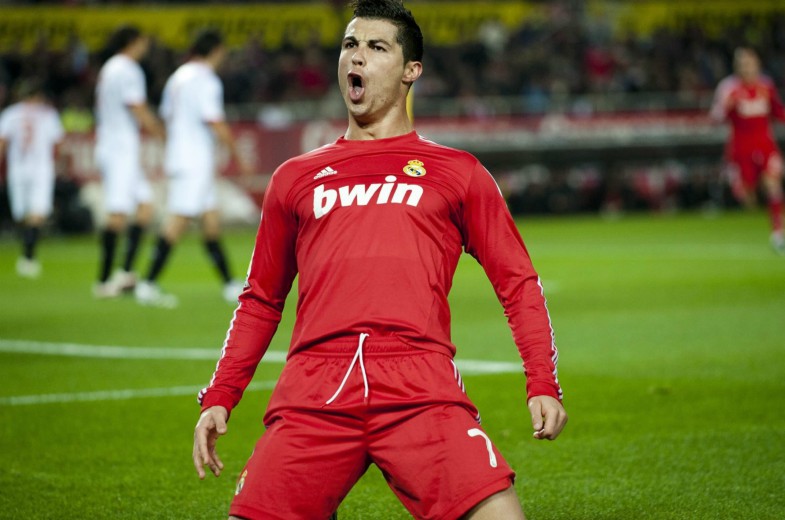 cristiano ronaldo red kit