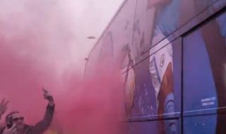 Liverpool Fans Attack Man City Team Bus Video