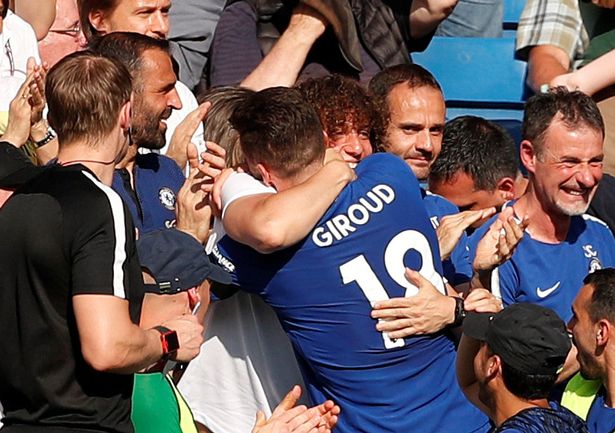 Giroud Luiz Chelsea celebration