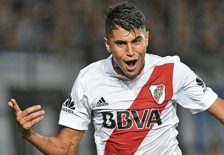 Man United Exequiel Palacios transfer hijack