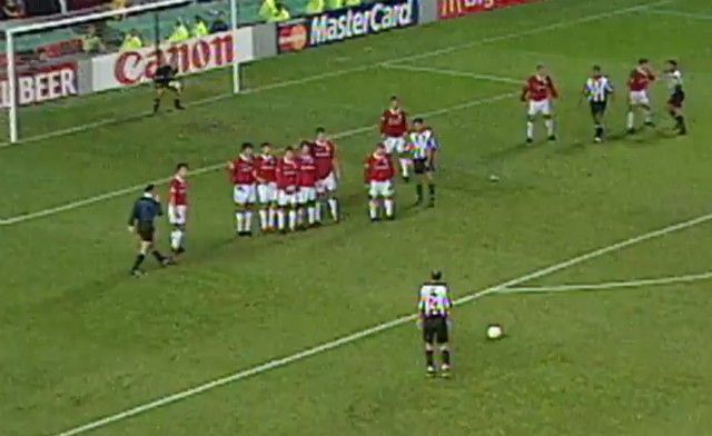Zinedine Zidane vs Manchester United goal video for Juventus
