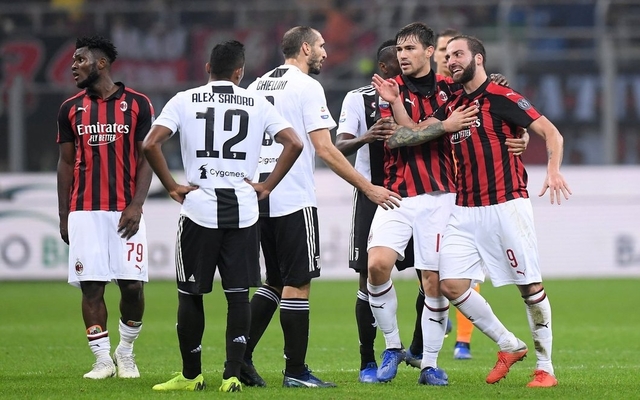 Higuain misses penalty and sent off during Juventus vs AC Milan