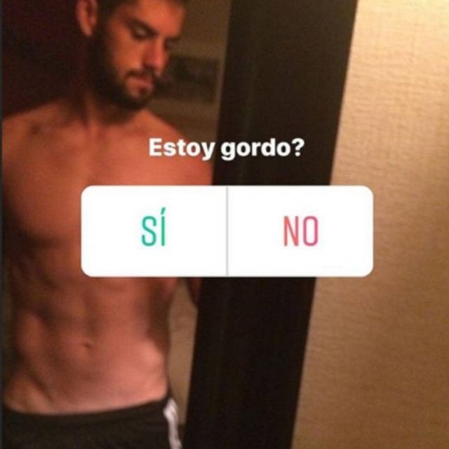 Isco posts 'Am I fat' picture to instagram