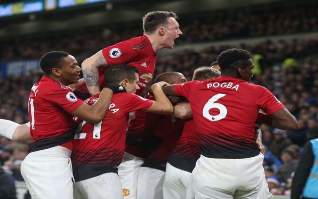Manchester-United-stars-celebrate-during-Solskjaer's-debut-5-1-win