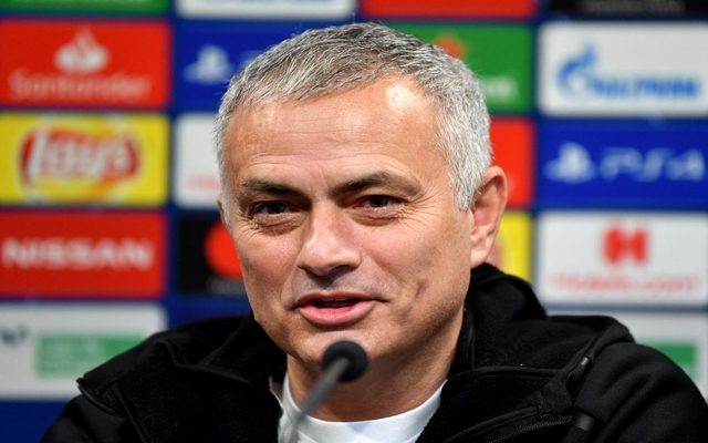Mourinho-speaking-to-media-at-press-conference