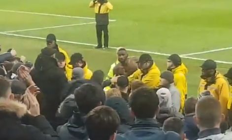 rudiger with chelsea fans - video