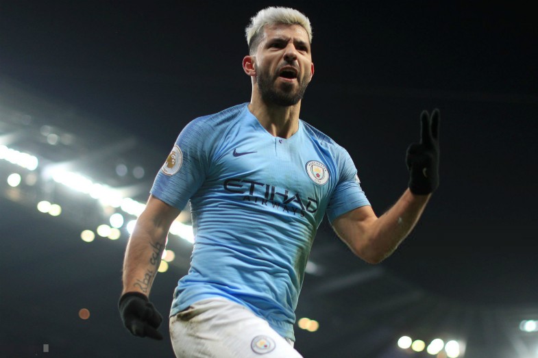 aguero celebrates a goal for man city