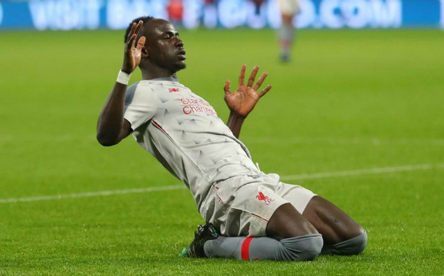 sadio mane knee slide