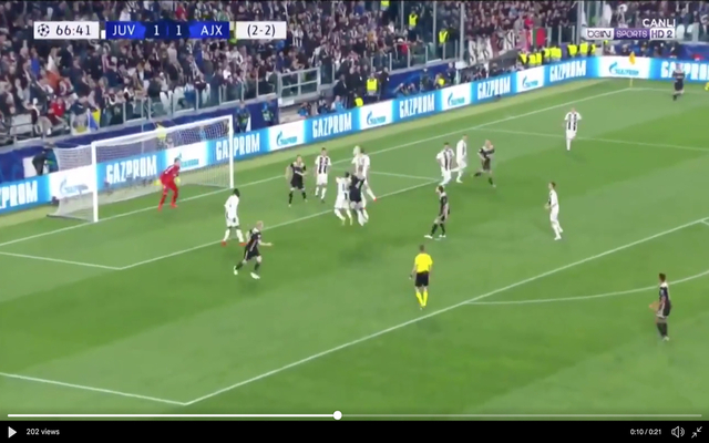 De-Ligt-scores-towering-header-for-Ajax-vs-Juventus