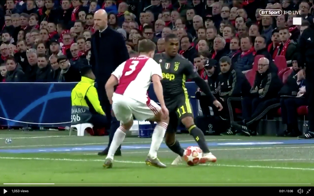 Douglas-Costa-nutmeg-vs-Ajax