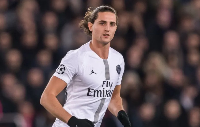 adrien rabiot in action for psg
