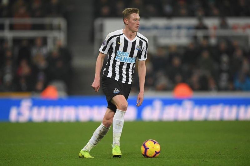 Longstaff-in-action-for-Newcastle-this-season