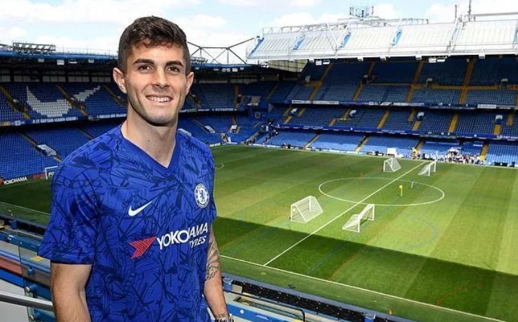 chelsea kit pulisic