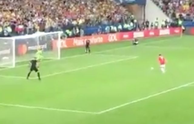 Sanchez penalty Chile Colombia