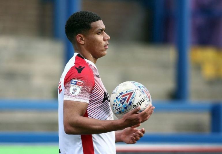 Stevenage-defender-James-Wildin