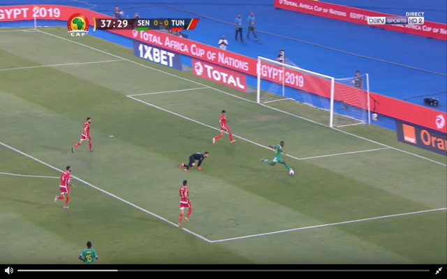 Video-Mane-misses-open-goal-for-Senegal