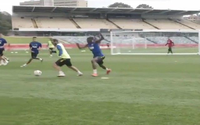 Video: Wan-Bissaka tackles Mata in Man Utd training