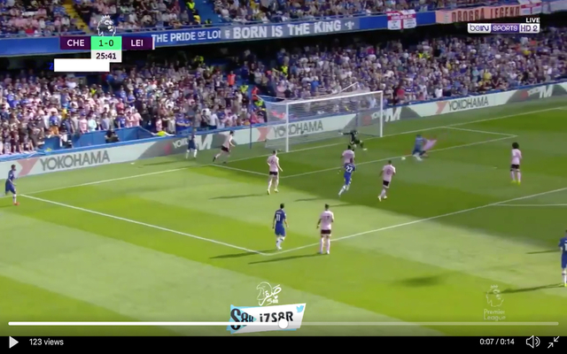 Video-Kante-open-goal-miss-vs-Leicester