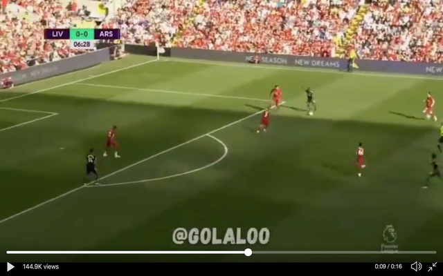 Video-Liverpool-fans-react-to-Pepe-dribble-on-Van-Dijk