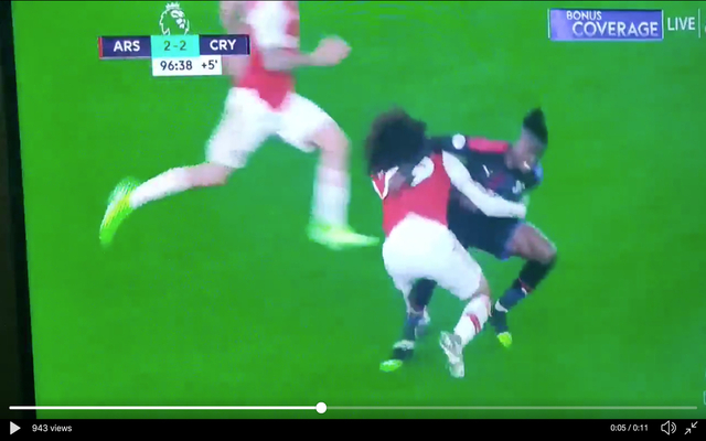 Video-Guendouzi-rugby-tackle-on-Zaha