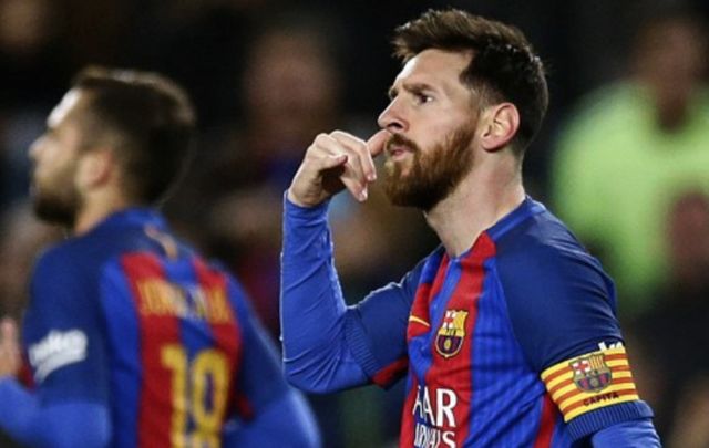 Neymar Discussing Psg Transfer With Barcelona S Lionel Messi