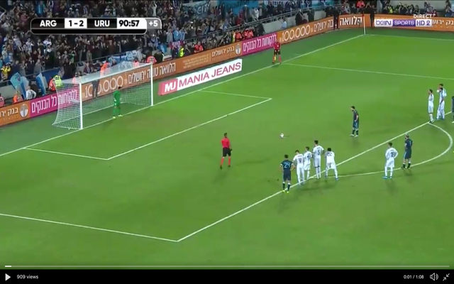Video-Messi-scores-penalty-vs-Uruguay