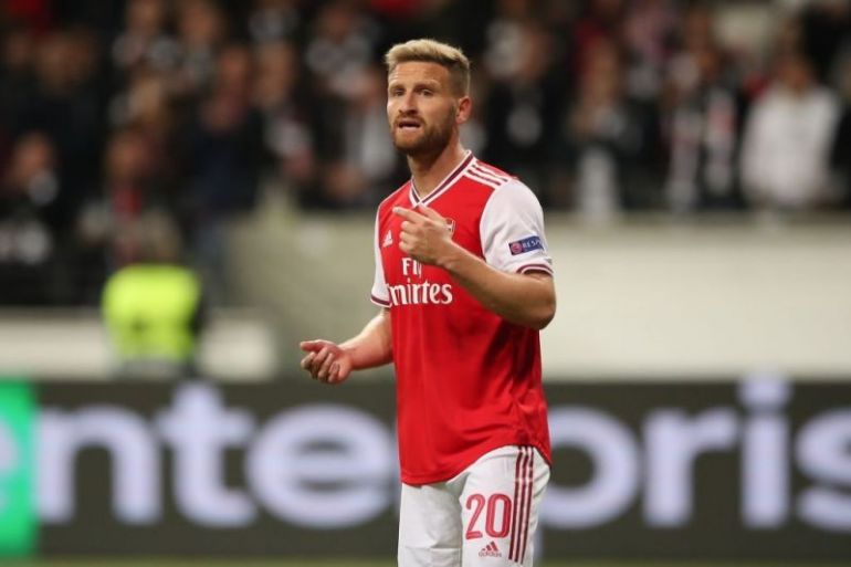 Mustafi-in-action-for-Arsenal