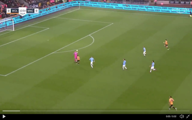 Villain er der død Video: Man City's Ederson shown red card vs Wolves