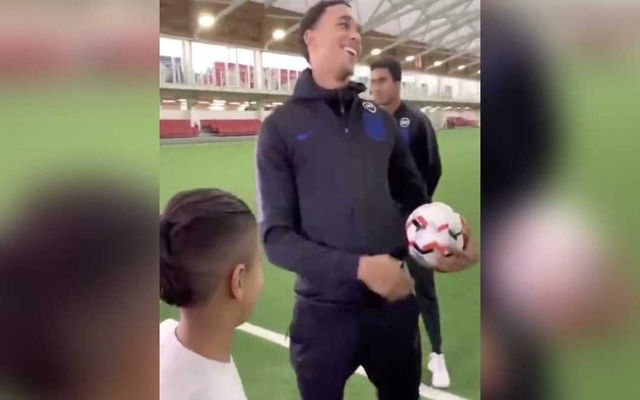 Video-Alexander-Arnold-asked-to-join-Arsenal