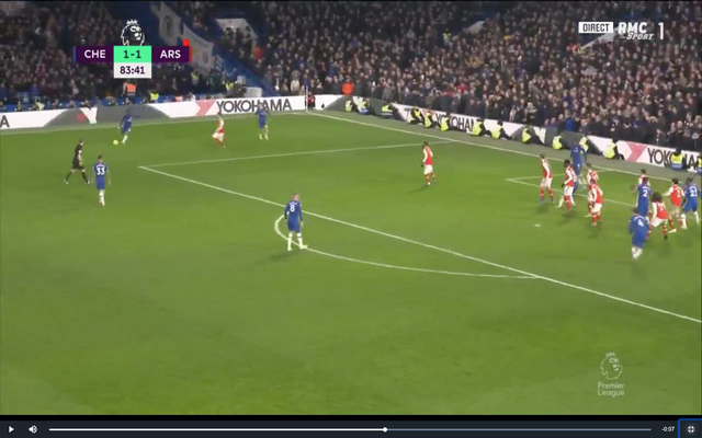 Video-Azpilicueta-scores-for-Chelsea-against-Arsenal