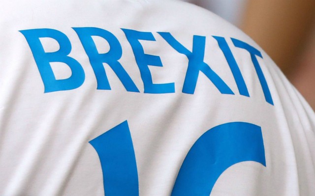 brexit-football-shirt