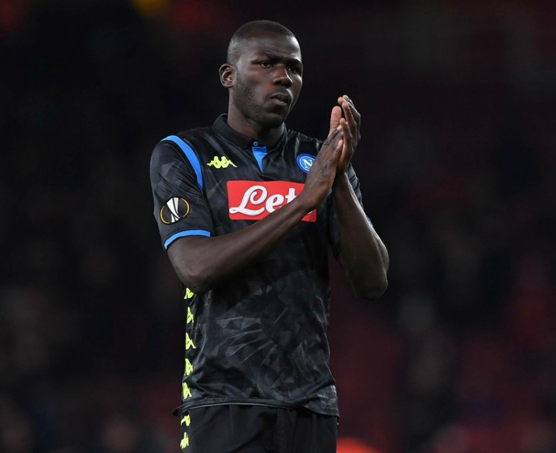 https://icdn.caughtoffside.com/wp-content/uploads/2020/04/koulibaly-napoli-away-kit.jpg