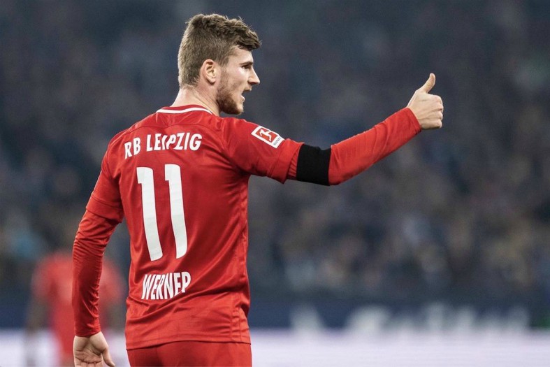 timo werner thumbs up