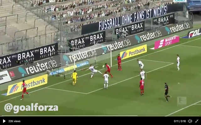 Video - Elvedi goal-line block vs Leverkusen