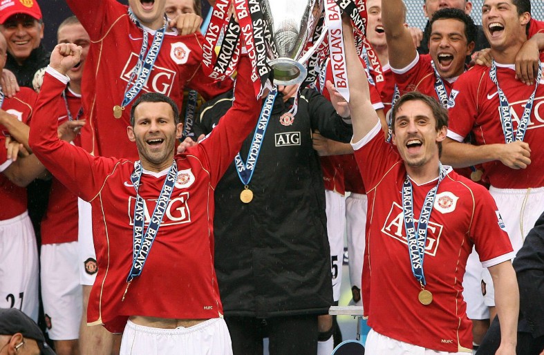 https://icdn.caughtoffside.com/wp-content/uploads/2020/05/giggs-neville.jpg