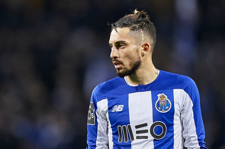 fc porto alex telles