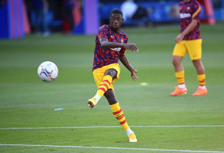 ousmane dembele takes a shot