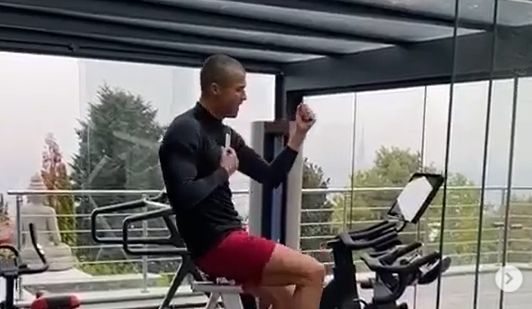 Cristiano Ronaldo haircut exercise Instagram video