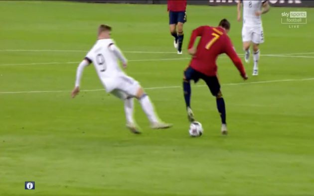 Video - Morata skills Werner with roulette