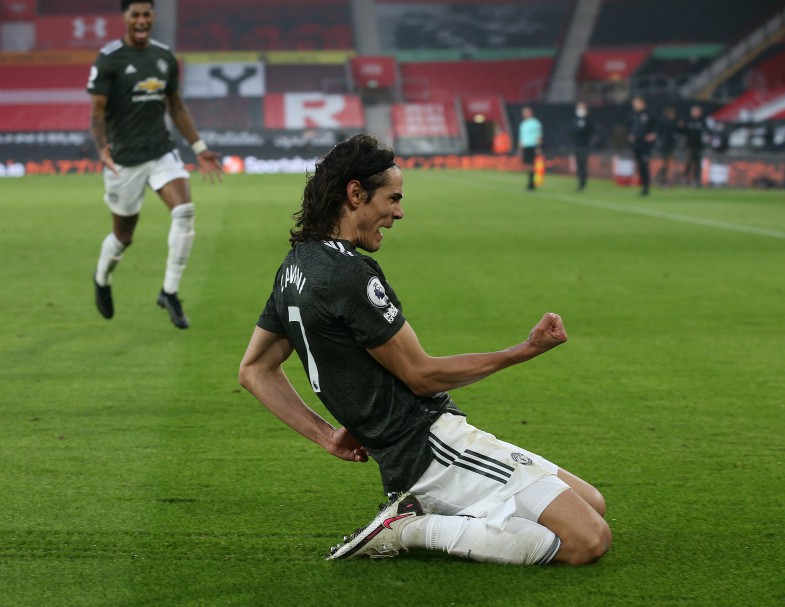 Man United news: Cavani praised by Shearer