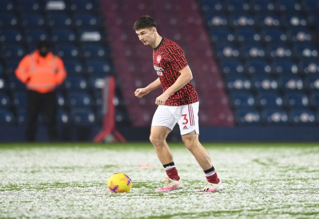 Kieran Tierney trains in short and T-shirt in the snow for Arsenal