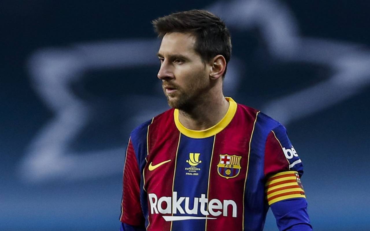 Lionel Messi returning to Barcelona would be 'perfect', says Jordi Alba who  says Argentine looks 'weird' in Paris Saint-Germain shirt