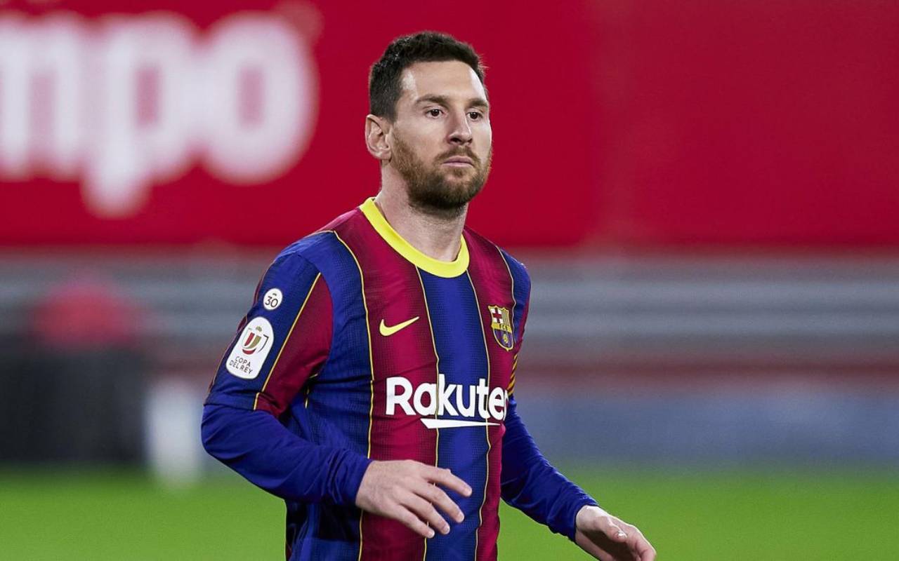 Lionel Messi, Barcelona agree to renew contract through 2021