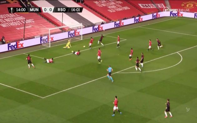 Video - Lindelof massive block to deny Sociedad goal vs United