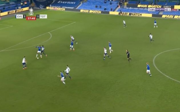 Video - Richarlison scores for Everton against Spurs